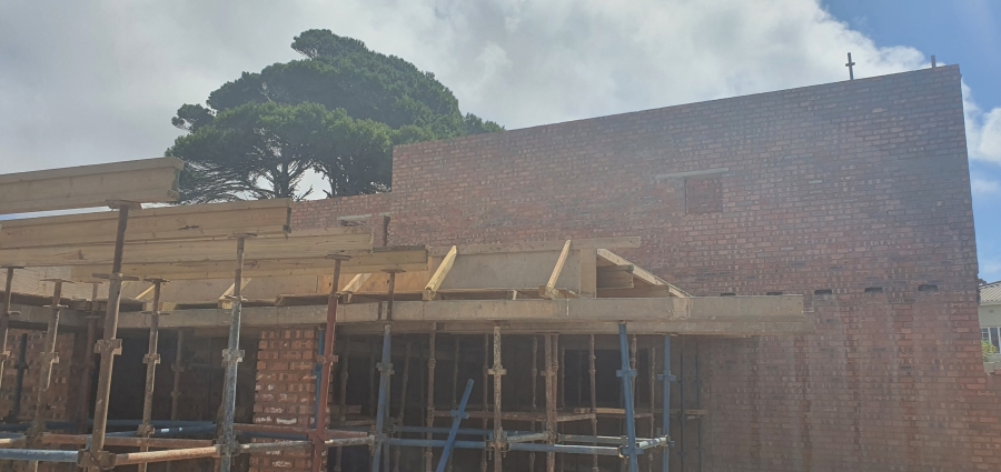 4 Bedroom Property for Sale in Mossel Bay Central Western Cape